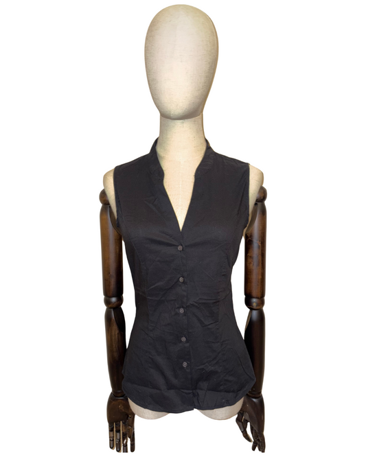 Sleeveless Black Button up Top